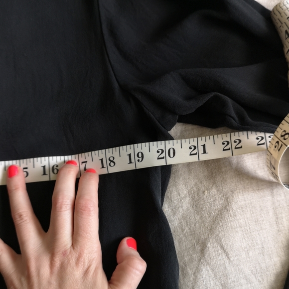 Eileen Fisher silk blouse - Picture 4 of 7